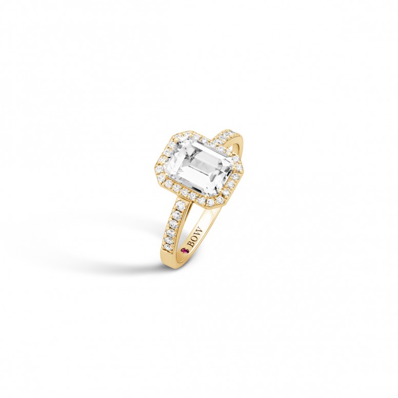 Ring N.17 18K Gold Topaz and Diamonds 0,24ct