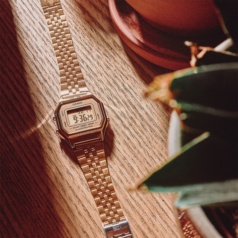 Vintage Iconic Watch