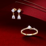 18K Yellow Gold Earrings with White Topaz