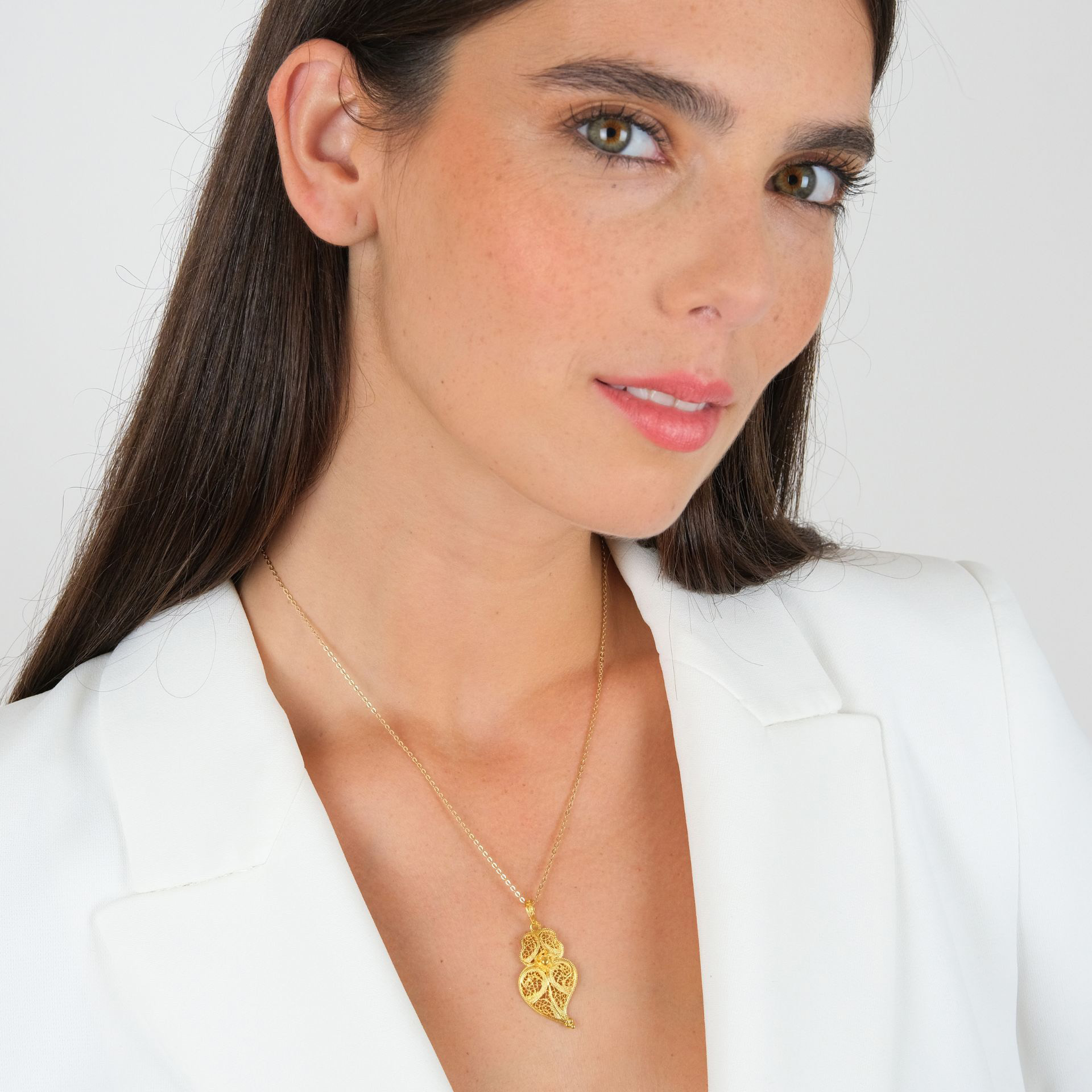 Collar Corazón de Viana Plata Dorada