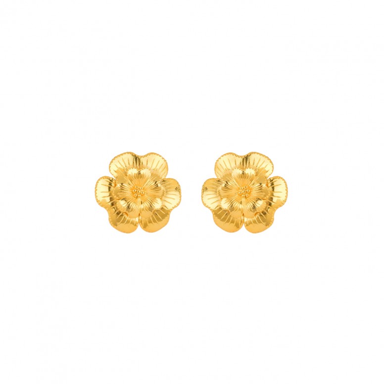 Golden Silver There Go the Amlia Flowers Earrings