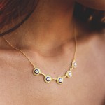 5 Caramujos Gold Plated Necklace