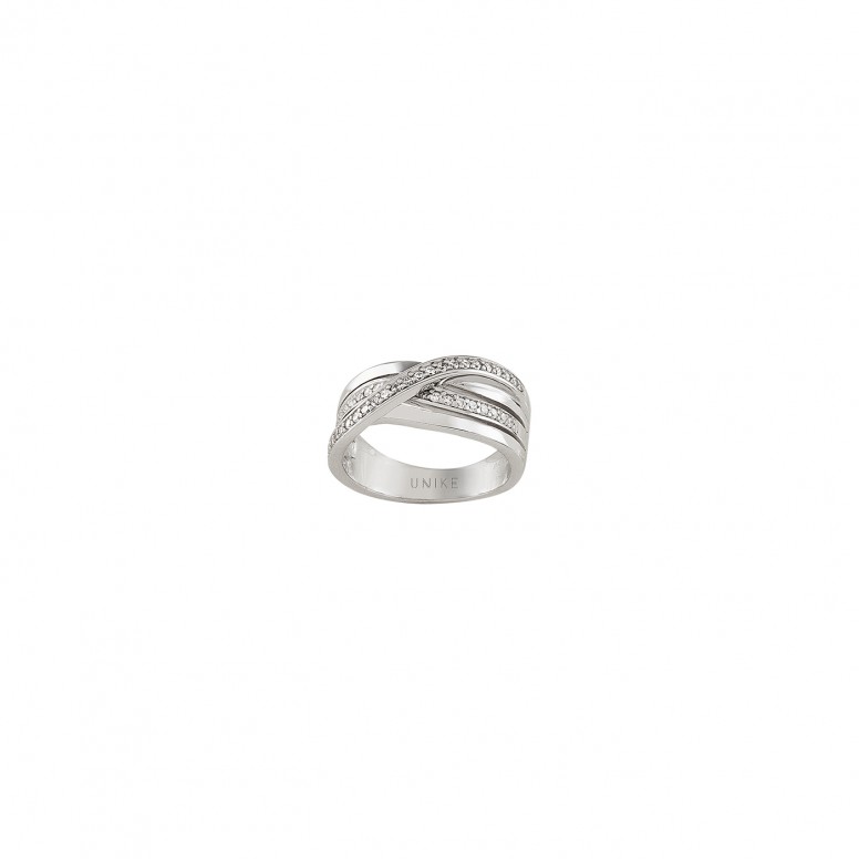 Classy & Chic Fashion IX Ring