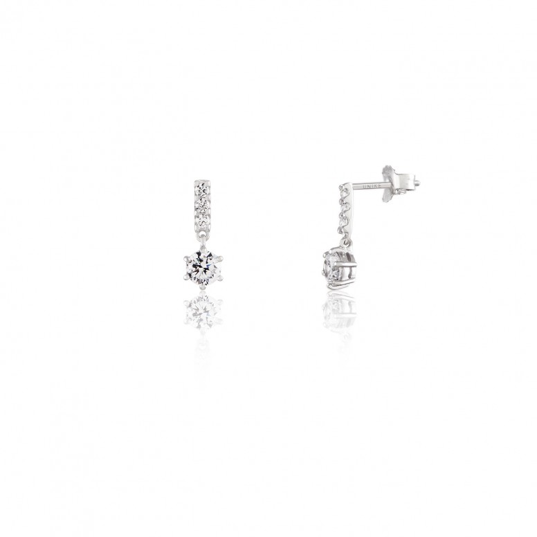 Classy & Chic Small Solitaire Earrings