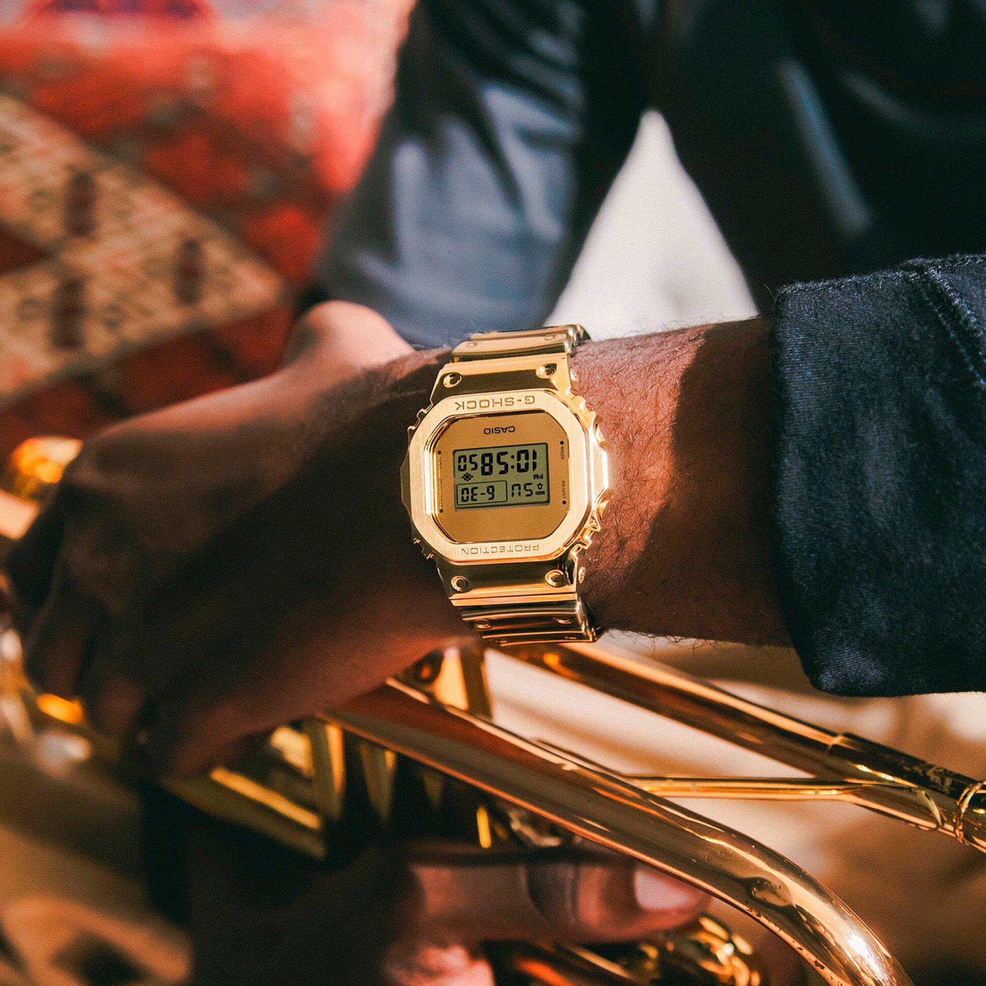 Gold Fine Metallic Series Watch