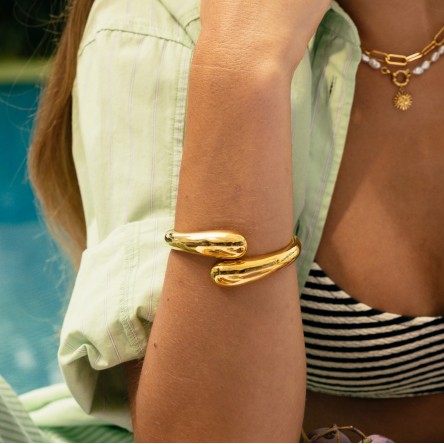 Coralia Golden Bracelet