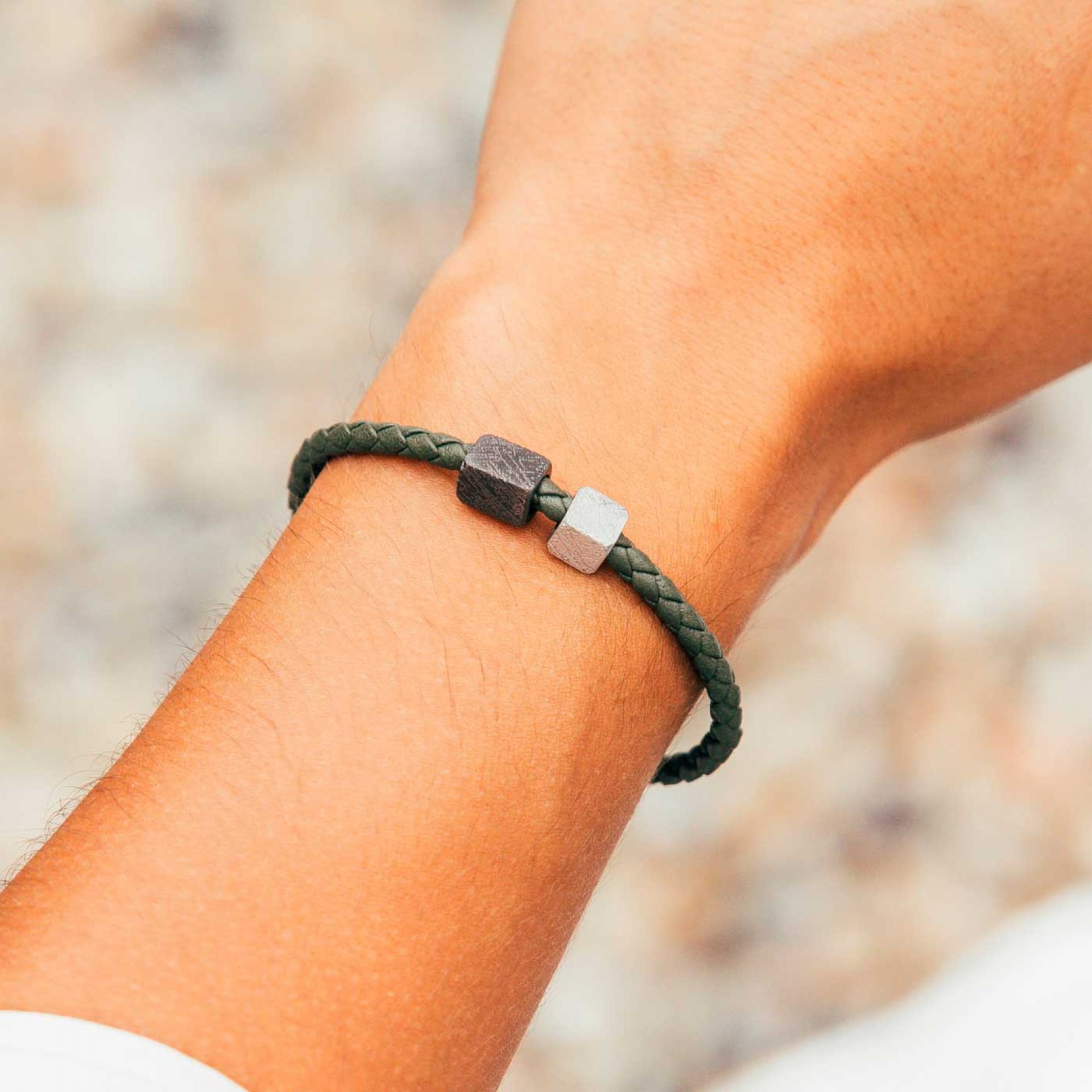 Note Dark Gray Textured