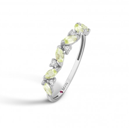 Ring Olive 18K Gold Peridoto and Diamonds Ring Olive 18K Gold Peridoto and Diamonds