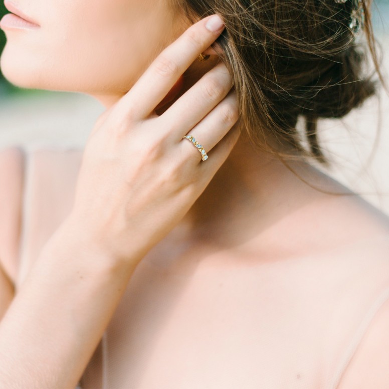 Anel Olive Ouro 18K Top�zio Swiss Blue e Diamantes