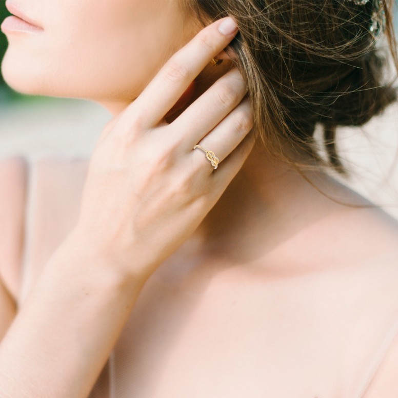 Anillo Forever Oro 18K Diamantes