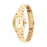 Reloj ovalado de acero dorado