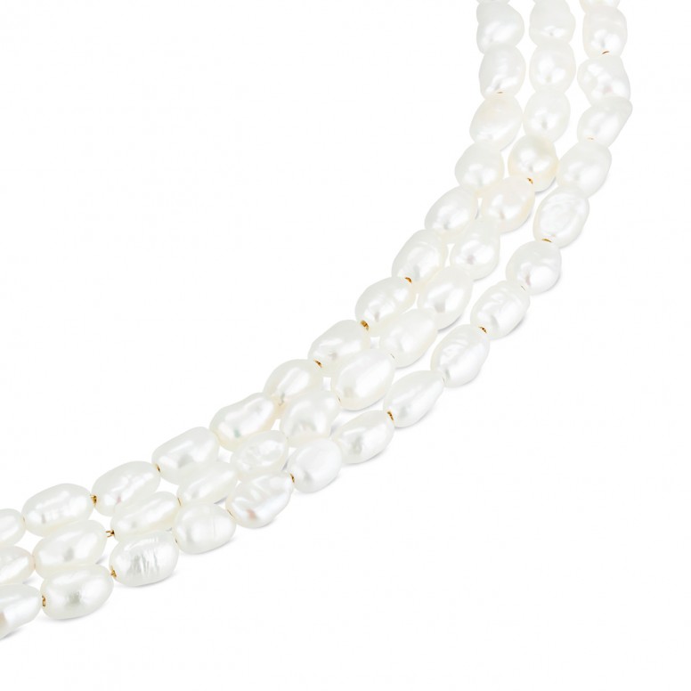 Margot Pearl Golden Necklace