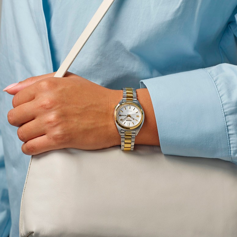 5 Sports SNXS Bicolor Watch