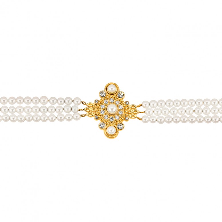 Ophelia Pearls Golden Necklace and Earrings Set