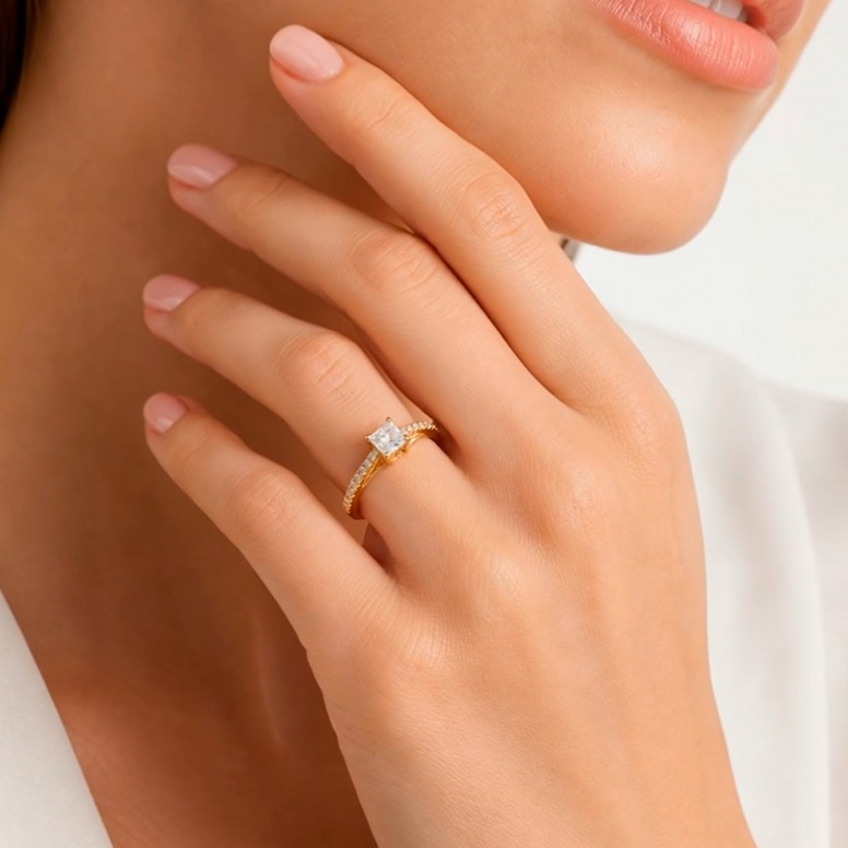 Anel Amy Ouro 18K Diamantes e Top�zio