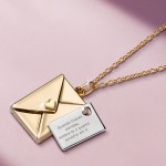 Colar Locket Secrets Carta Dourado